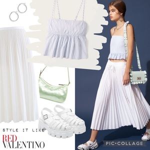 LIKE NEW // Abercrombie Squareneck Trapeze Cami in Blue Stripe